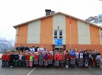 Trabzon-Çarşıbaşı-Çarşıbaşı Yavuz İmam Hatip Ortaokulu fotoğrafı