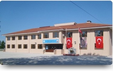 Sakarya-Erenler-TEV Esat Egesoy Bedia Başgöz Ortaokulu fotoğrafı