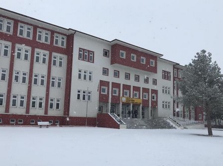 Gümüşhane-Kelkit-Kelkit Lokman Hekim Mesleki ve Teknik Anadolu Lisesi fotoğrafı