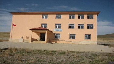 Ağrı-Tutak-Karaağaç Ortaokulu fotoğrafı