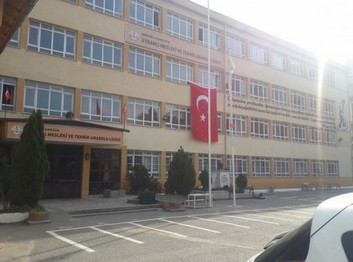 Ankara-Çankaya-Ayrancı Mesleki ve Teknik Anadolu Lisesi fotoğrafı