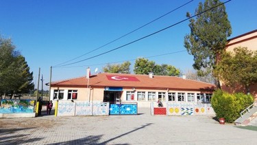 Afyonkarahisar-İhsaniye-Karacaahmet Ortaokulu fotoğrafı
