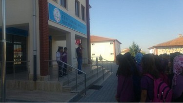 Aksaray-Merkez-Topakkaya Şehit Erdal Akbulut Ortaokulu fotoğrafı