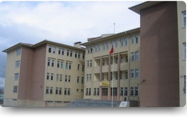 Düzce-Merkez-Düzce Zübeyde Hanım Mesleki ve Teknik Anadolu Lisesi fotoğrafı