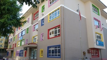 İstanbul-Bayrampaşa-Şair Sinasi İlkokulu fotoğrafı