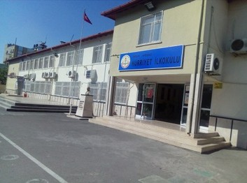 Mersin-Akdeniz-Hürriyet İlkokulu fotoğrafı