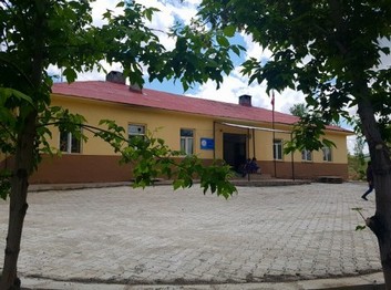 Van-Saray-Çaybağı İlkokulu fotoğrafı