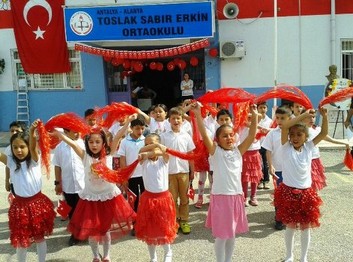 Antalya-Alanya-Toslak Sabir Erkin Ortaokulu fotoğrafı
