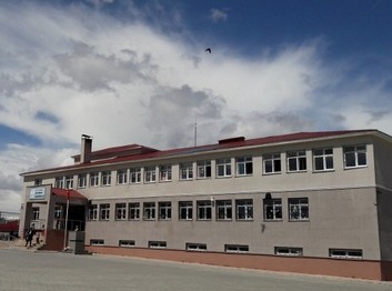 Van-Çaldıran-Çaldıran Ortaokulu fotoğrafı