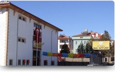 Uşak-Karahallı-Karahallı Anadolu İmam Hatip Lisesi fotoğrafı
