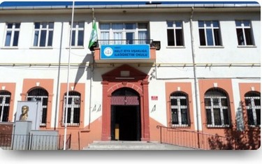 Uşak-Merkez-Halit Ziya Uşaklıgil Ortaokulu fotoğrafı