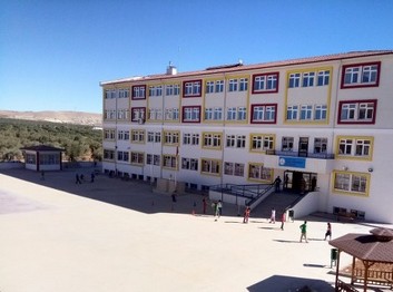 Gaziantep-Nizip-Maruf Marufoğlu Ortaokulu fotoğrafı