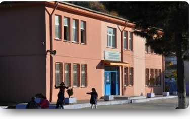 Yalova-Çınarcık-Teşvikiye Cumhuriyet Ortaokulu fotoğrafı
