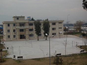 İzmir-Konak-Konak Nevvar Salih İşgören Eğitim Kampüsü-3 Mesleki ve Teknik Anadolu Lisesi fotoğrafı