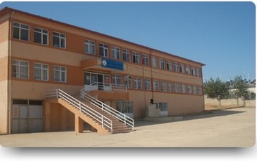 Kilis-Polateli-Vali Güner Özmen Ortaokulu fotoğrafı