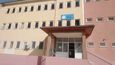 Osmaniye-Kadirli-100.Yıl Ortaokulu fotoğrafı