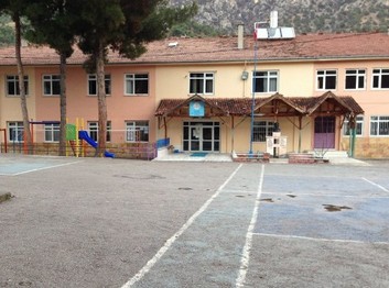 Çorum-Kargı-Hacıhamza Şehit Hasan Bahçevan Ortaokulu fotoğrafı