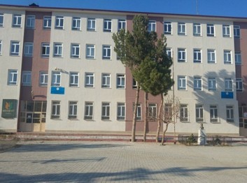 Konya-Taşkent-Taşkent Muzaffer Özlen İlkokulu fotoğrafı