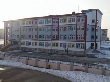 Gaziantep-Şahinbey-Şehit Uğur Kutku Ortaokulu fotoğrafı