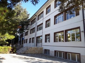 Konya-Kadınhanı-Hacı Ali Odabaşı İmam Hatip Ortaokulu fotoğrafı