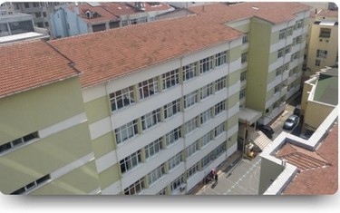 İstanbul-Şişli-Nişantaşı Rüştü Uzel Mesleki ve Teknik Anadolu Lisesi fotoğrafı