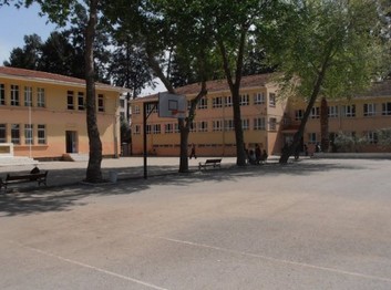 İzmir-Selçuk-Selçuk Şehit Erol Olçok Anadolu Lisesi fotoğrafı