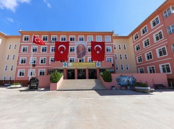 İstanbul-Ümraniye-Prof. Dr. Nabi Avcı Fen Lisesi fotoğrafı