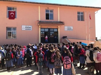 Şanlıurfa-Halfeti-Kurugöl Ortaokulu fotoğrafı