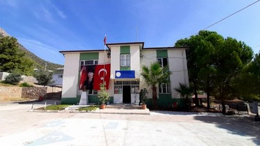 Mersin-Bozyazı-100. Yıl Örtülü İlkokulu fotoğrafı