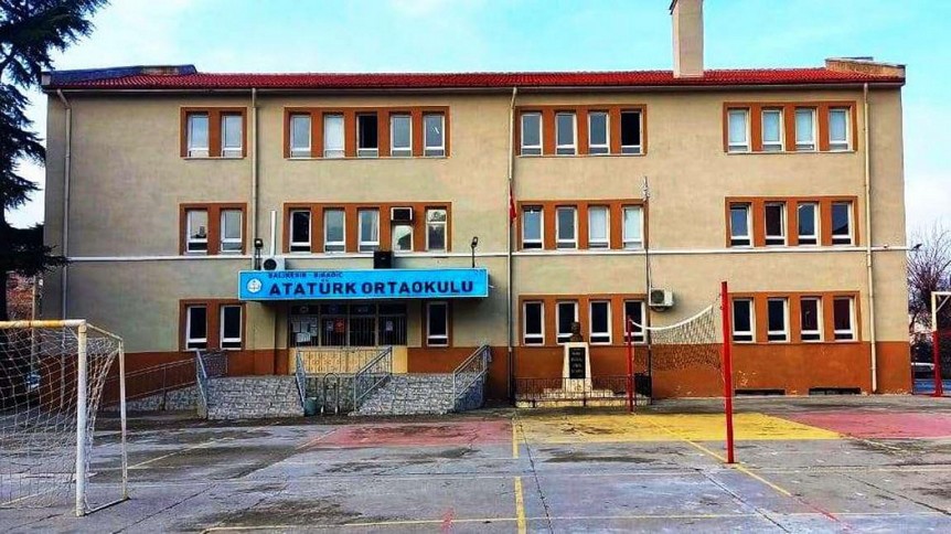 Balıkesir-Bigadiç-Atatürk Ortaokulu fotoğrafı