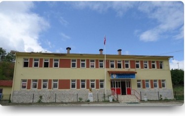Isparta-Aksu-Yakaavşar Şehit Ali Kaya Ortaokulu fotoğrafı