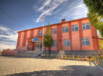 Aksaray-Güzelyurt-Gaziemir Yakacık İlkokulu fotoğrafı