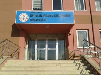 Afyonkarahisar-Merkez-Neriman-İbrahim Küçükkurt Ortaokulu fotoğrafı
