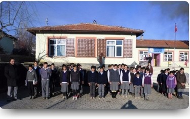 Yozgat-Akdağmadeni-Üçkaraağaç İlkokulu fotoğrafı
