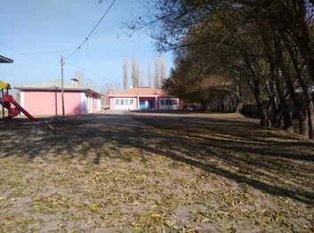 Iğdır-Aralık-Yukarı Topraklı İlkokulu fotoğrafı