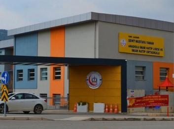 İzmir-Gaziemir-Şehit Mustafa Yaman Anadolu İmam Hatip Lisesi fotoğrafı