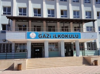 İzmir-Torbalı-Gazi İlkokulu fotoğrafı