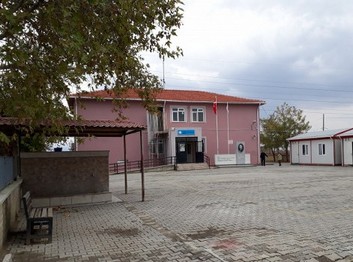 Manisa-Saruhanlı-Yılmaz- Şehit Mustafa Sonkaya İlkokulu fotoğrafı