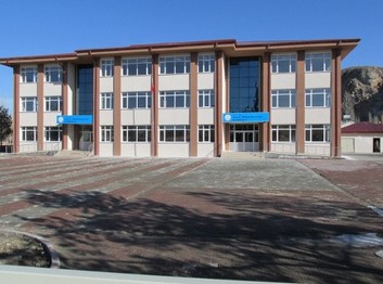 Sivas-Zara-Halil İbrahim Çiftçi Ortaokulu fotoğrafı