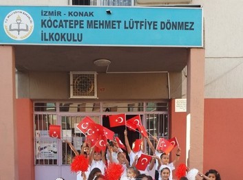 İzmir-Konak-Kocatepe Mehmet Lütfiye Dönmez İlkokulu fotoğrafı