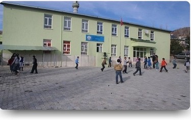 Karaman-Sarıveliler-Adiller Şehit Öğretmen Ali Yıldız Ortaokulu fotoğrafı