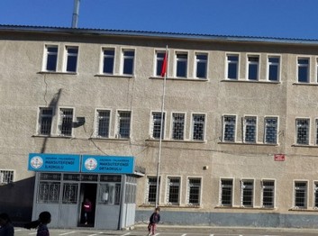 Erzurum-Palandöken-Maksut Efendi Ortaokulu fotoğrafı
