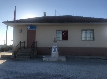 Manisa-Kula-Şehit Er Mehmet Sarı İlkokulu fotoğrafı