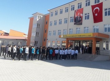 Bursa-Nilüfer-Şehit Hüseyin Akyüz Mesleki ve Teknik Anadolu Lisesi fotoğrafı