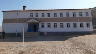 Bitlis-Tatvan-Göllü Köyü Ortaokulu fotoğrafı