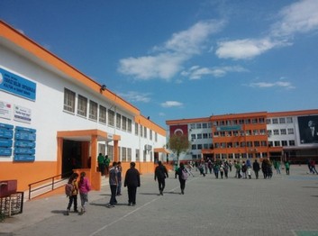Adana-Seyhan-Yavuz Selim Ortaokulu fotoğrafı