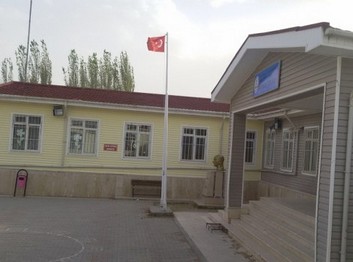 Çorum-Bayat-Çamlıgüney İlkokulu fotoğrafı
