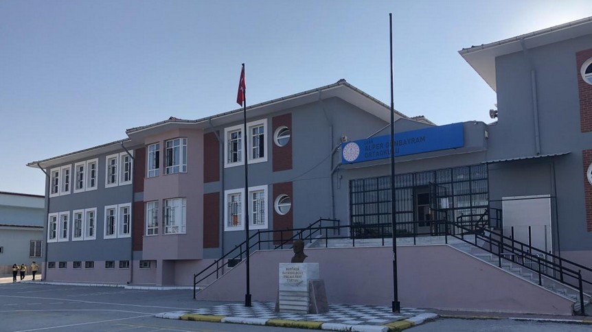 Uşak-Merkez-Alper Günbayram Ortaokulu fotoğrafı