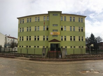 Bilecik-Gölpazarı-Güner Orbay Mesleki ve Teknik Anadolu Lisesi fotoğrafı