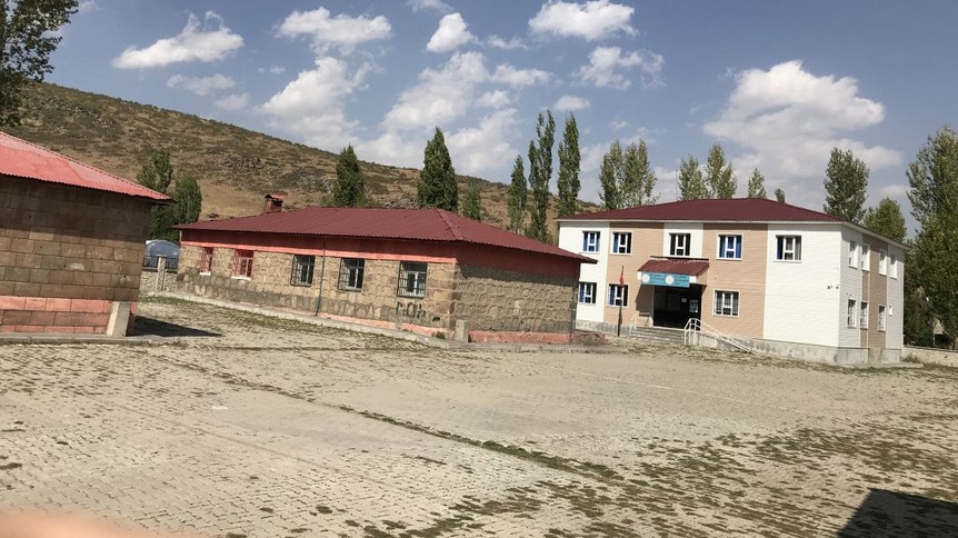 Bitlis-Güroymak-Şehit Piyade Uzman Çavuş Şahin ASLAN İlkokulu fotoğrafı